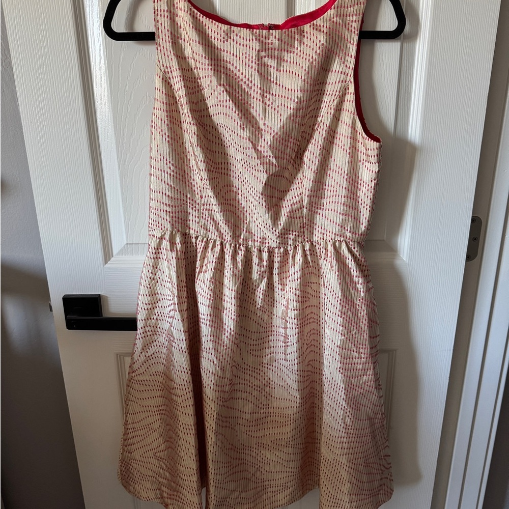 Sleeveless Red and Cream Patterned Dress